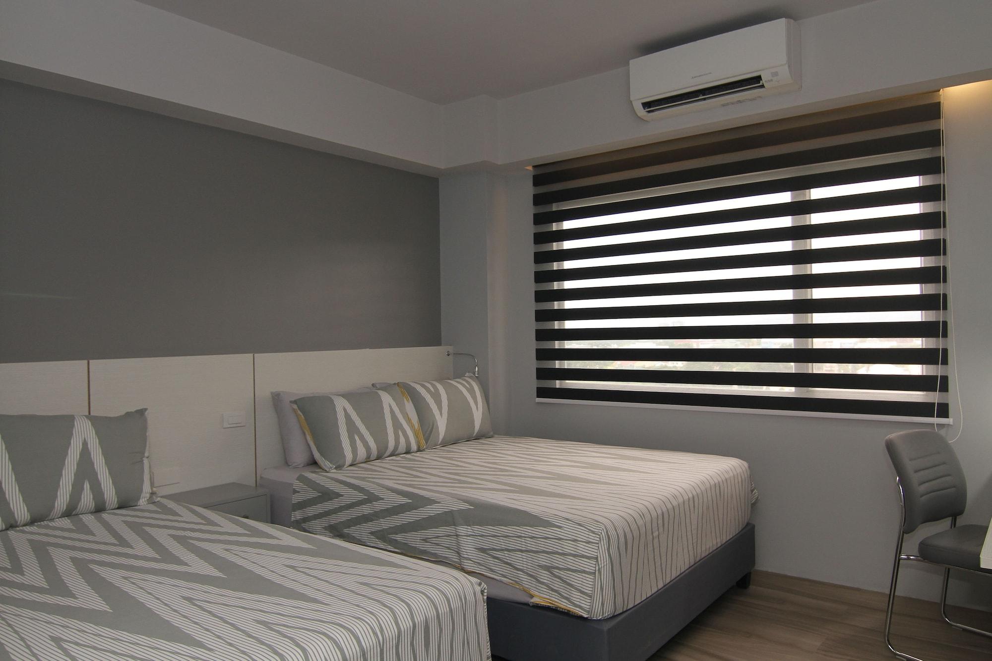 Cebu Hotel Plus Bagian luar foto