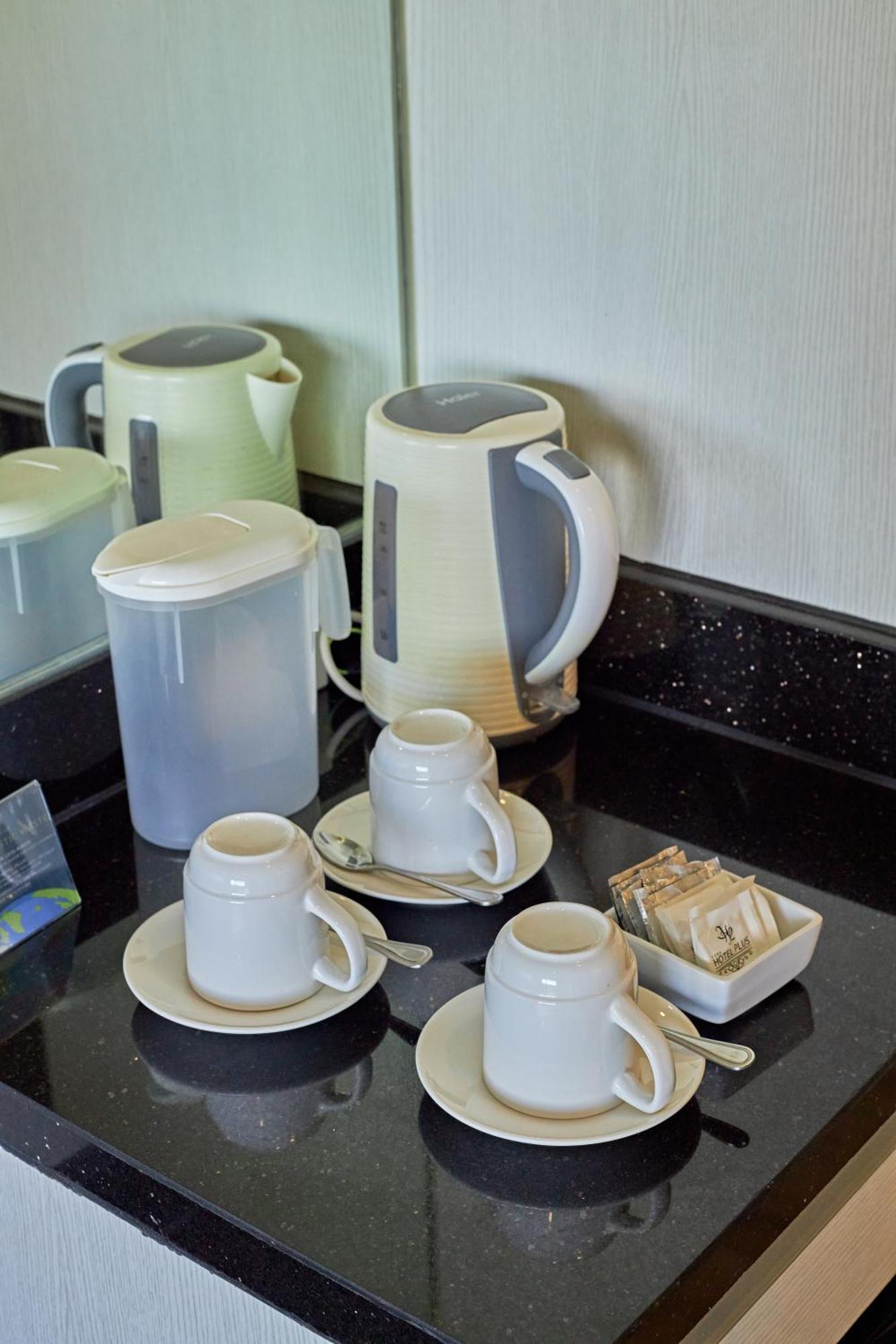 Cebu Hotel Plus Bagian luar foto