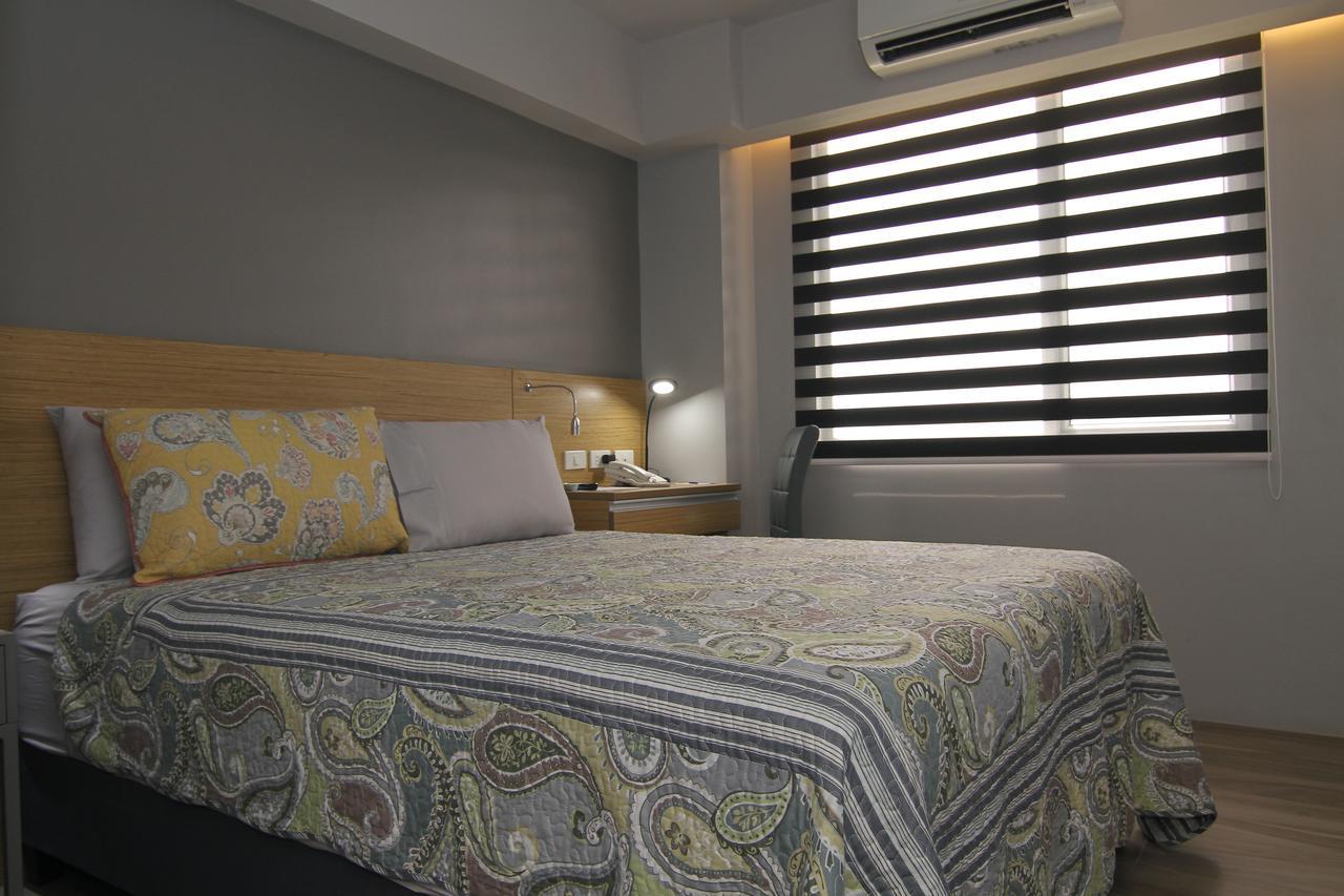 Cebu Hotel Plus Bagian luar foto