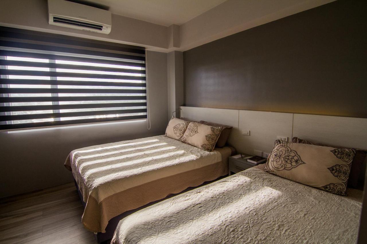 Cebu Hotel Plus Bagian luar foto